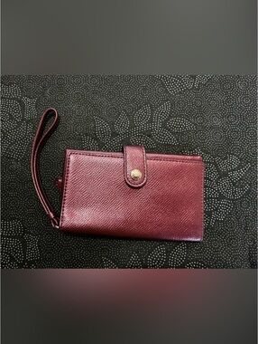 Women's coach Wristlet Wallet - Burgundy Leather